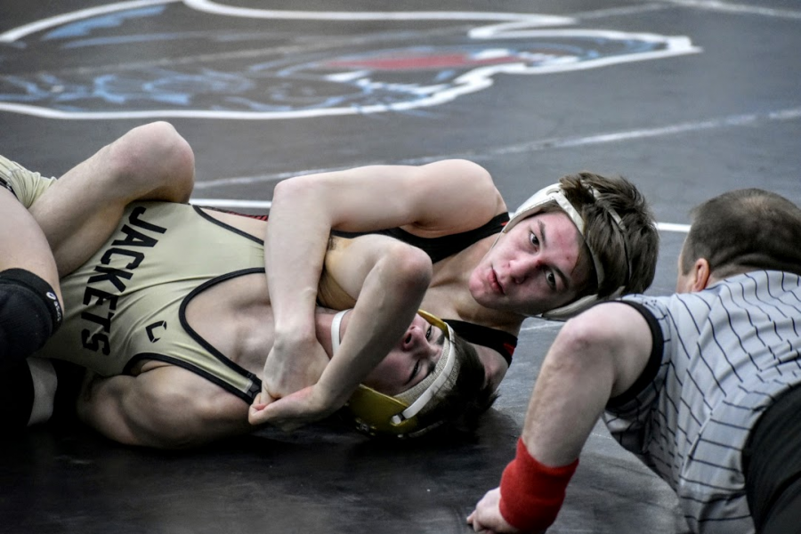 Wadsworth wrestling finishes top 3 at States; Messer wins state title