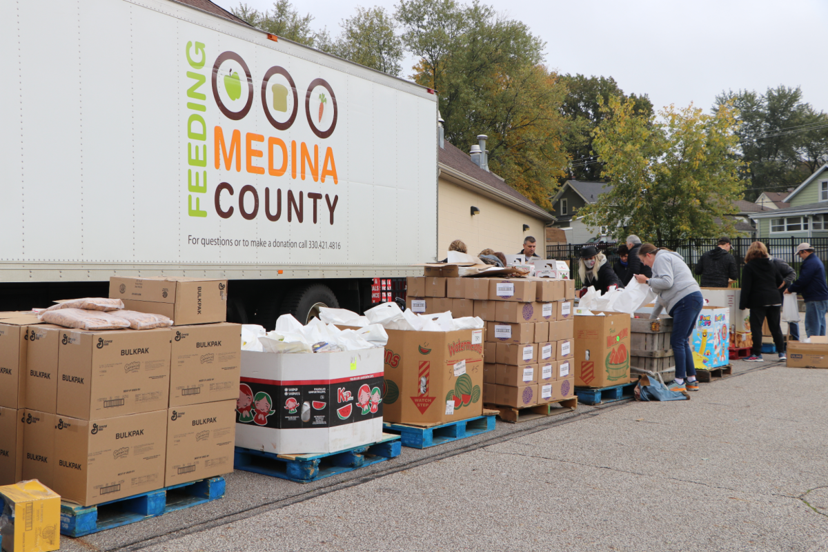 Feeding Medina County hosts a food distribution. In Wadsworth, this distribution takes on the 4th Thursday of every month at the Art Wright Stadium. Photo courtesy of Kelly Smith.