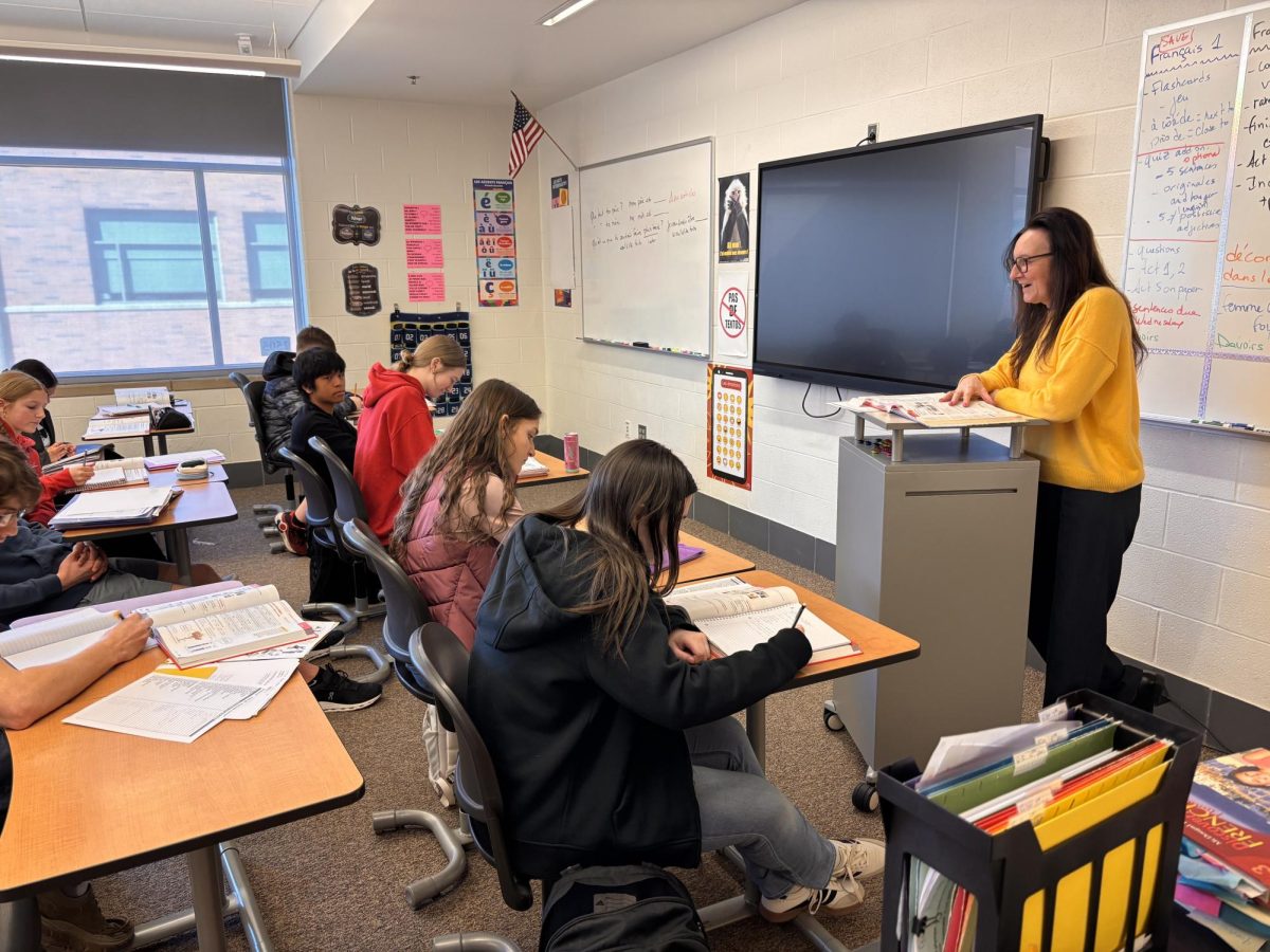 Valerie Quist teaching French I to students on March 3. Next year, Quist will teach Colloquial French, while French Film will be taught by Meredith Stratton. Photo by Henry Chen.